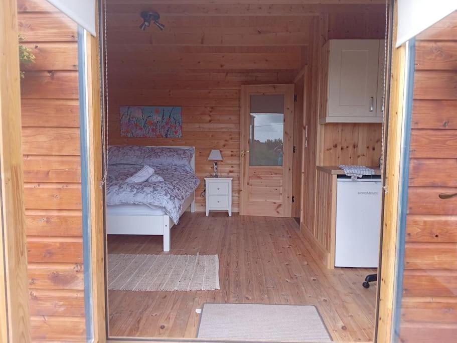 Ceaser'S Cabin Is A Cosy 1 Bedroom Cabin اهينتش المظهر الخارجي الصورة
